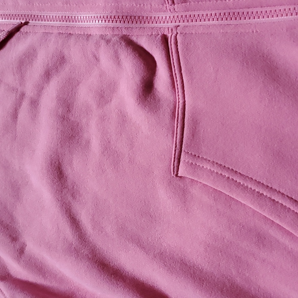 🆕️ SANRIO KUROMI AND MY MELODY PINK ZIP UP HOODED SWEATER 💕 - Picture 4 of 8